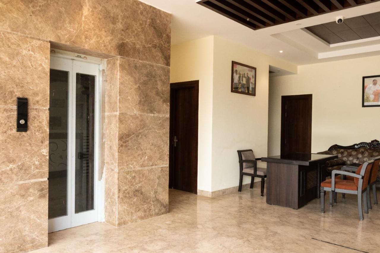 Hotel Sourav Park Inn Agra Agra  Bagian luar foto