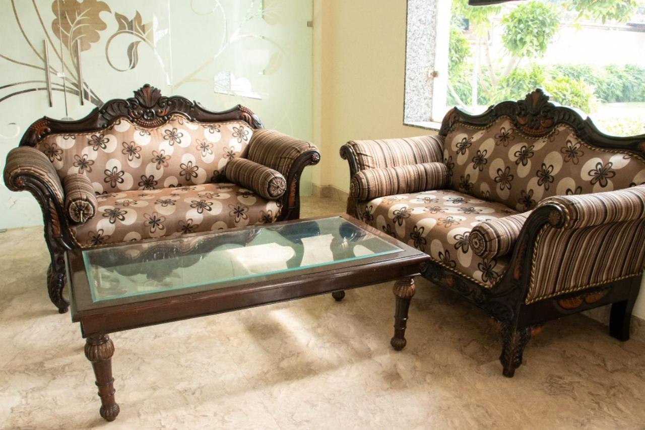 Hotel Sourav Park Inn Agra Agra  Bagian luar foto